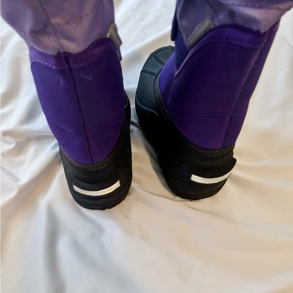 Super Cute Columbia Snow Boots - Powderbug - Picture 3 of 4